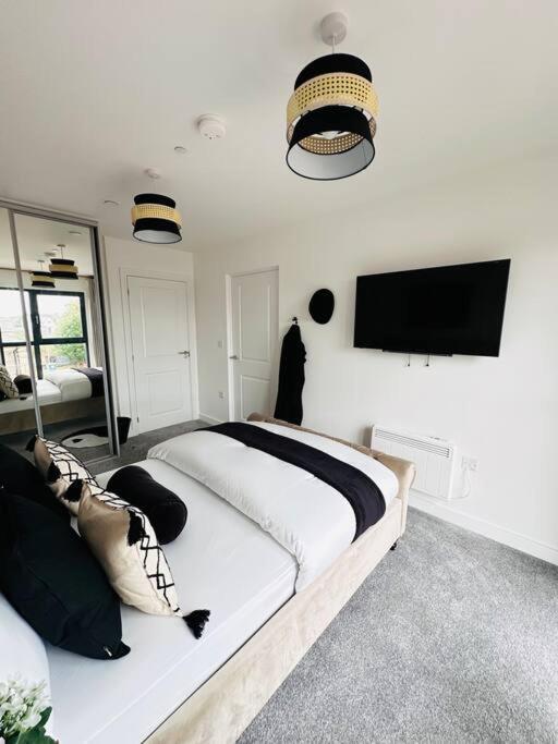 Central Derby Urban 2 Bedroom Flat - An Oasis Of Elegance! Free Parking And Wifi Suitable For Families And Professionals المظهر الخارجي الصورة